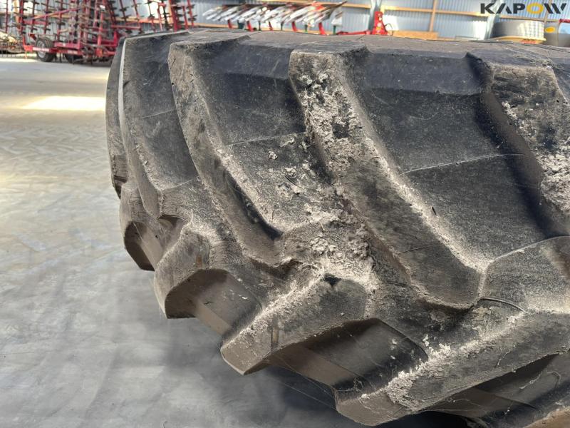 Twin wheels 650/85x38 with locks 10