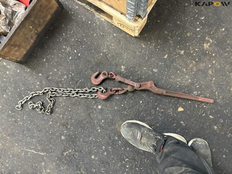 Lifting/support equipment 8