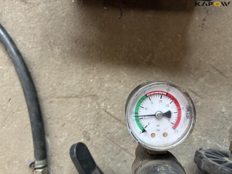 Pressure testing equipment 6