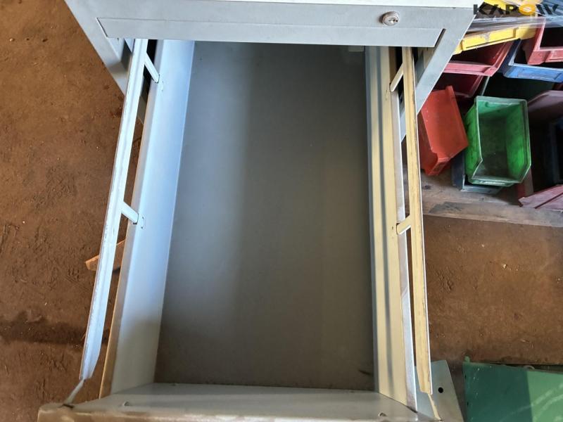 Equipment for workshop equipment 13