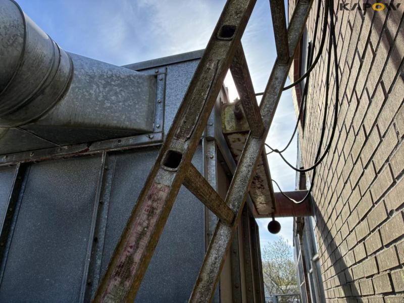 Extraction system 15