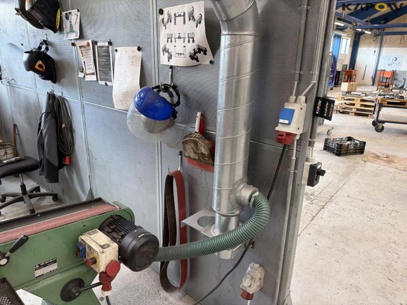Extraction system + wall 20