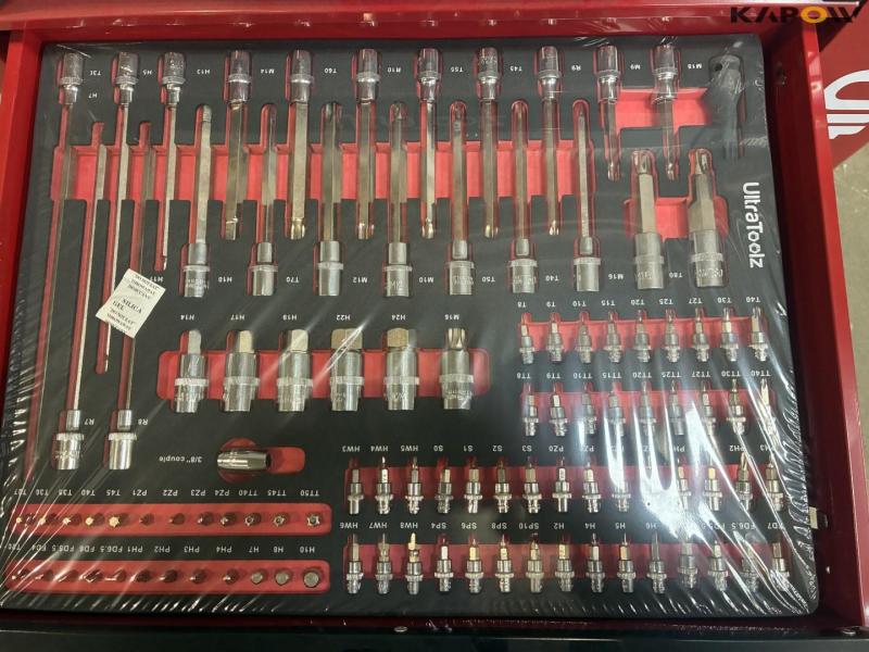 Ultratoolz tool cabinet 8