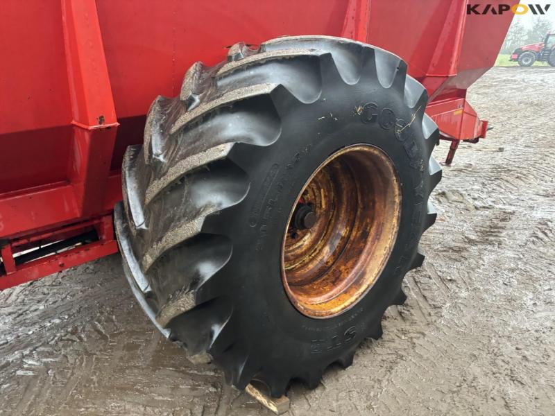 UM 13.50 sludge truck 18