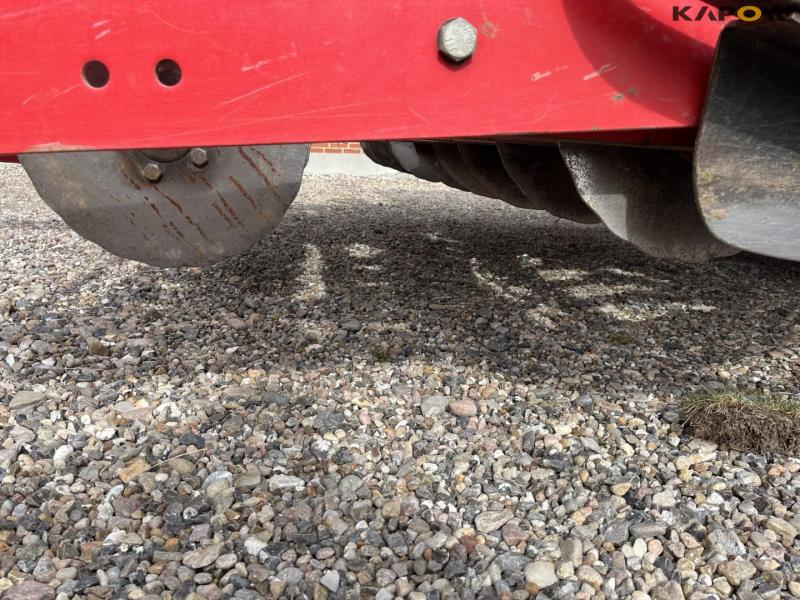 Väderstad 300S Super XL seed drill 12