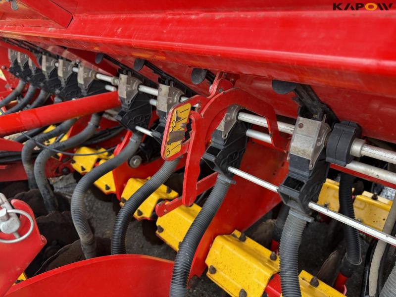 Väderstad Rapid 300C super XL seed drill 32