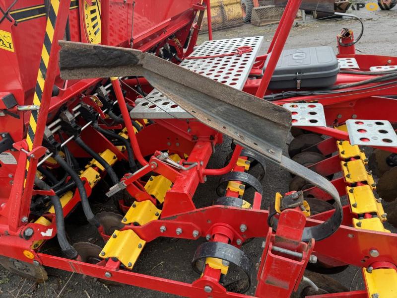 Väderstad Rapid 300C super XL seed drill 39