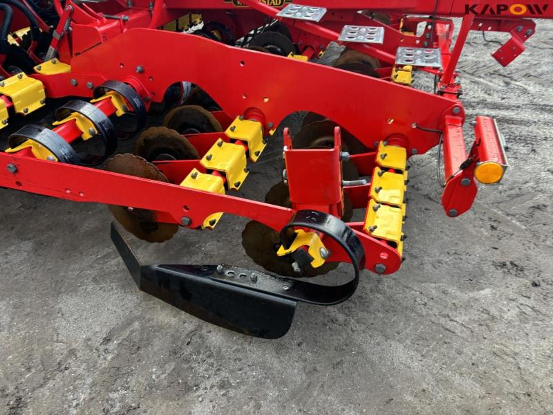 Väderstad Rapid 400 seed drill 19
