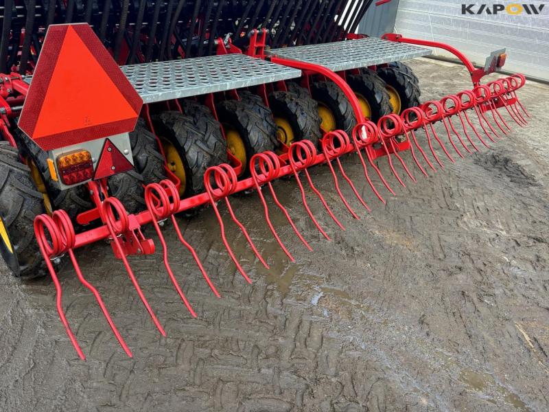 Väderstad Rapid 400 seed drill 43