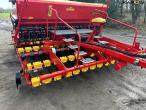 Väderstad Rapid 400 seed drill 16