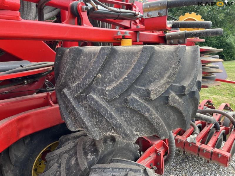 Väderstad Spirit 400 C seeder 10