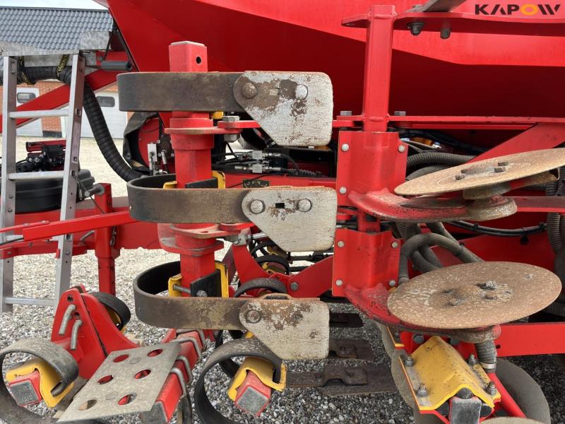 Väderstad Spirit 400 C seeder 16