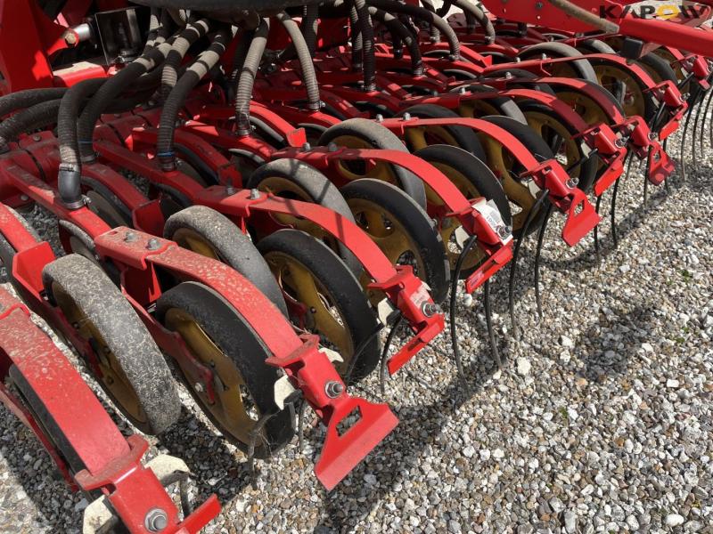 Väderstad Spirit 400 C seeder 39