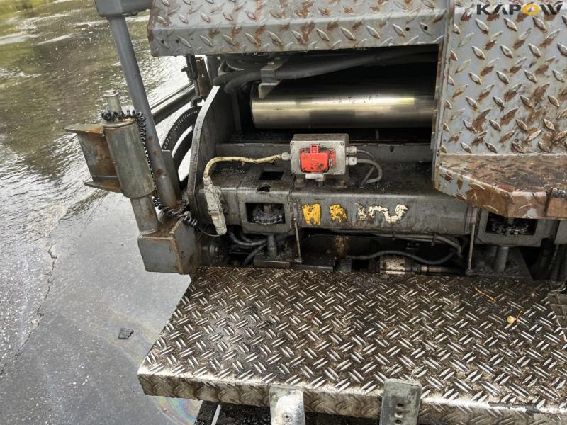 Vögele 1300-3i asphalt paver 24