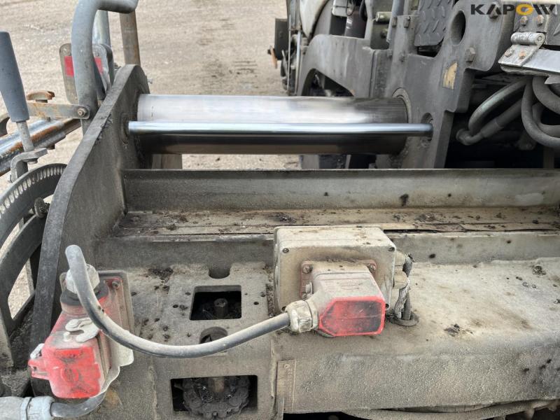 Vögele Super 1300-3I asphalt paver 37