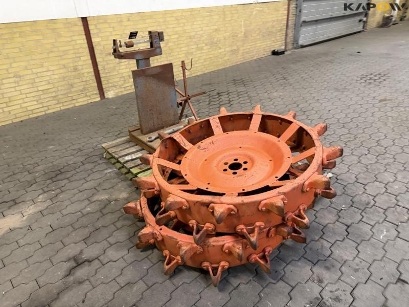 Weight, fence roller and iron wheel 3