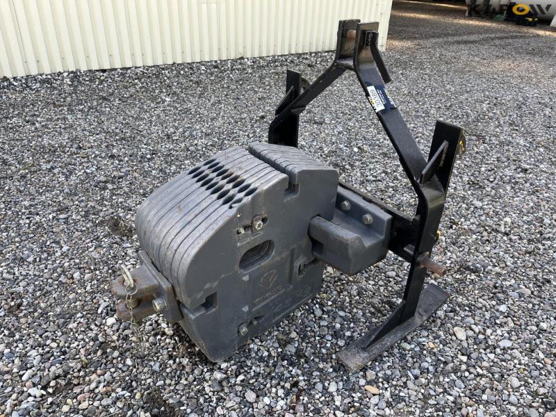 Weight block for SMS hitch 1