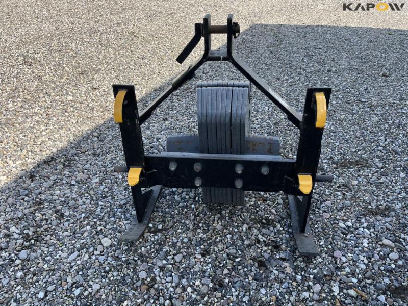 Weight block for SMS hitch 6