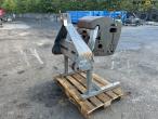 Weight blocks on HE-VA brackets 5
