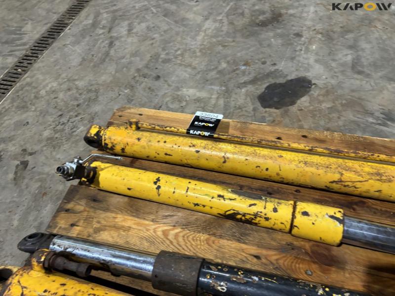 Weight transfer to slurry tanker 13