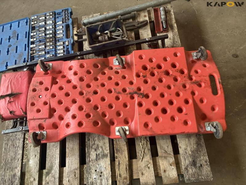 Workshop equipment 16