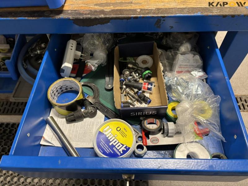 Workshop table with tools 10