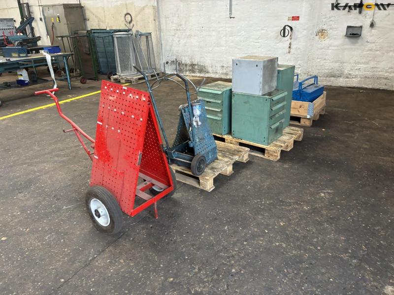 Workshop equipment/ Tool boxes 6