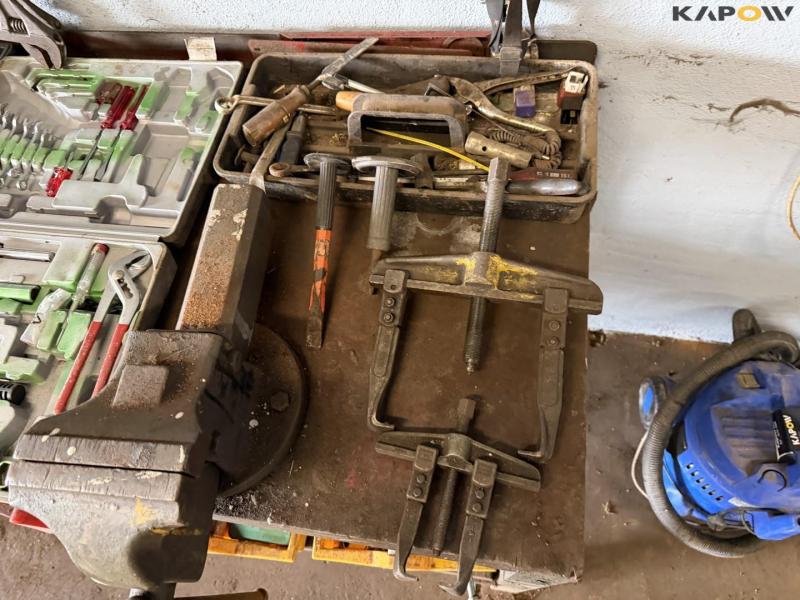 Workshop words, bolt rack and tools 19