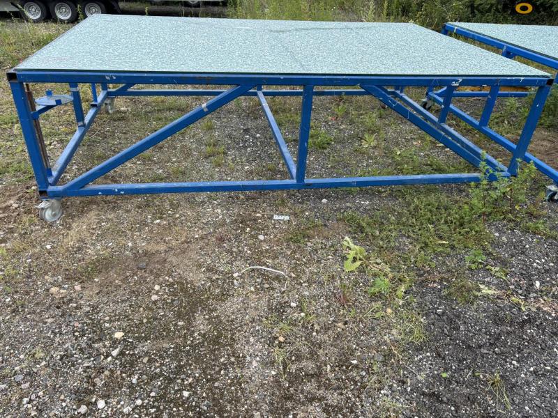 Workshop trolley with tempered glass top 7