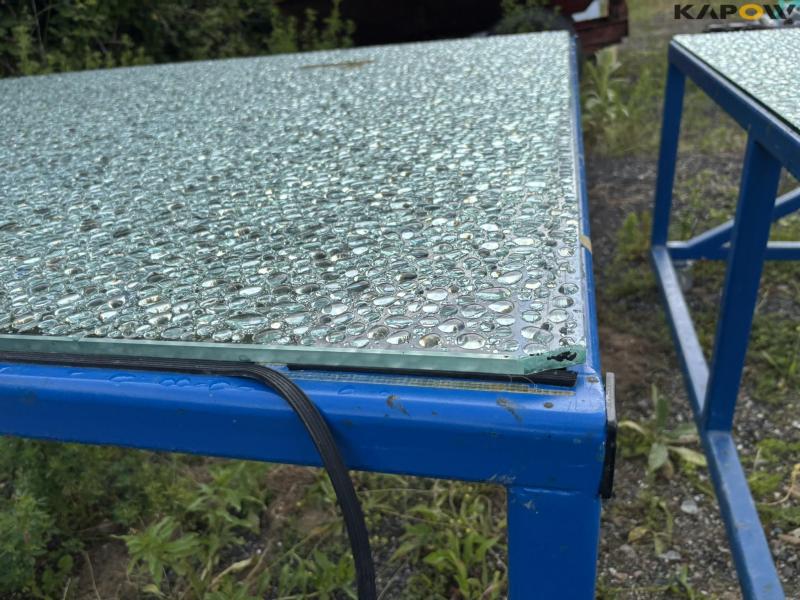 Workshop trolley with tempered glass top 11