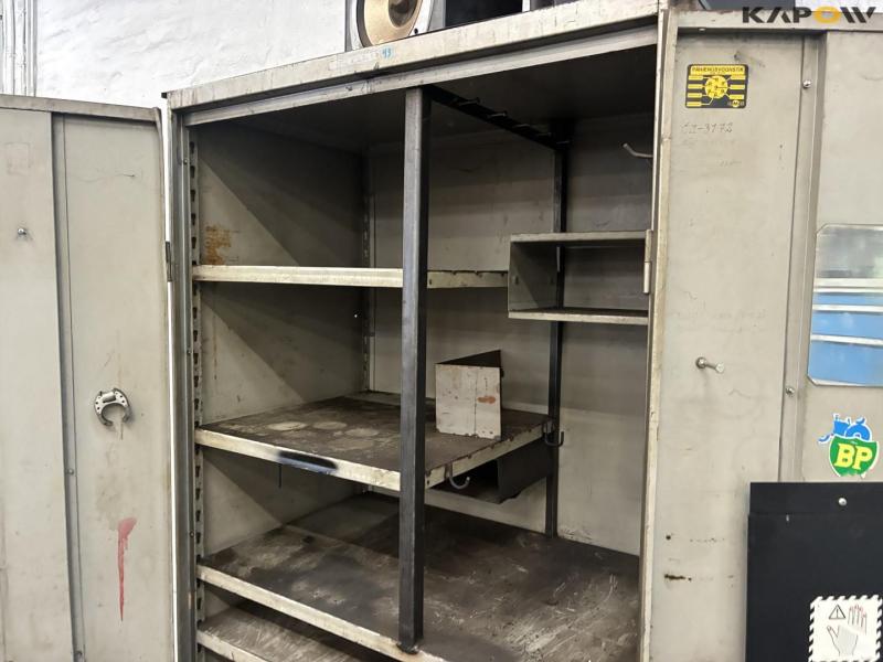 Workshop cabinet 8