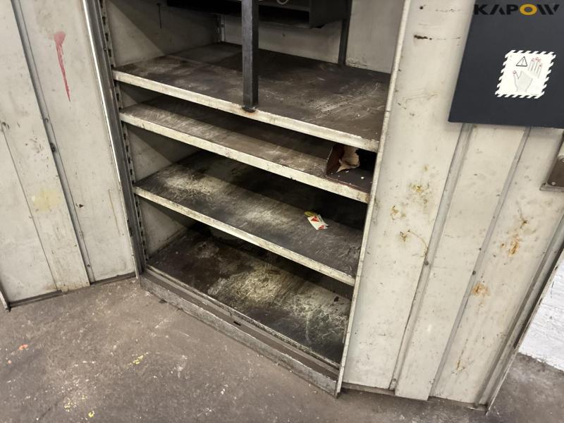 Workshop cabinet 9