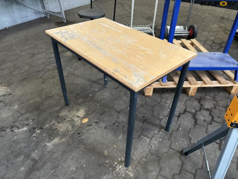 Miscellaneous workshop equipment 9