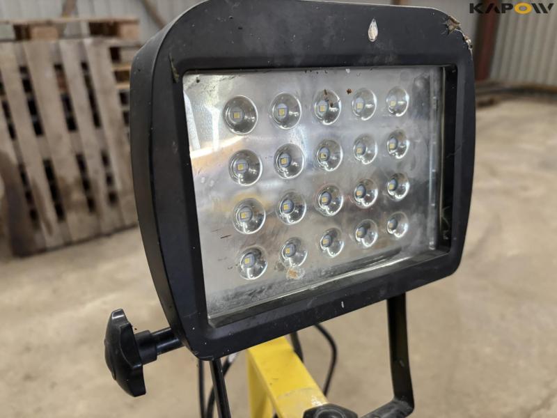 Miscellaneous workshop equipment 25