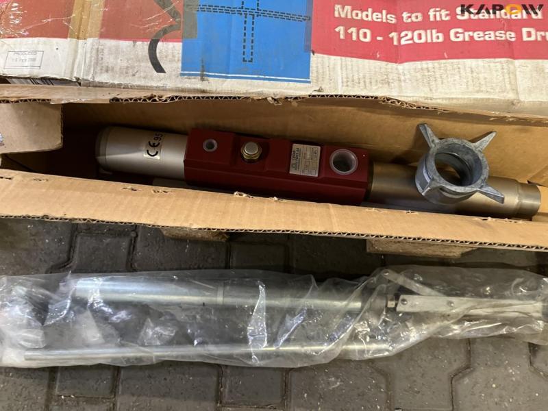 Workshop equipment 16