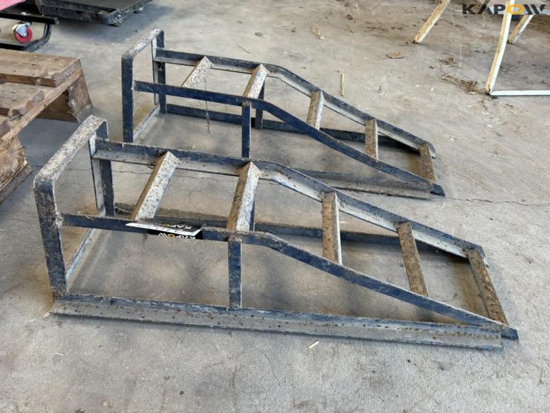 Workshop equipment 13