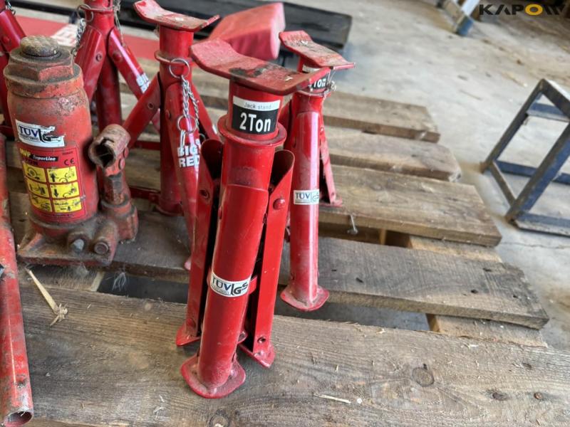 Workshop equipment 25