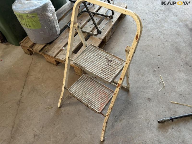 Workshop equipment 12