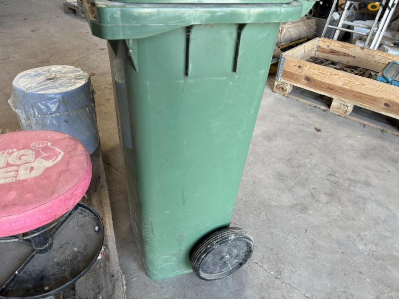 Workshop equipment 22