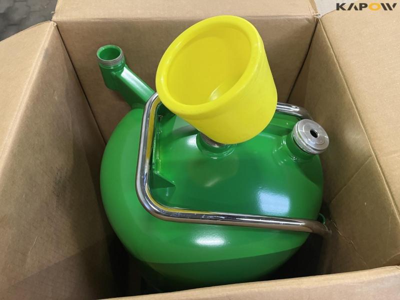 Workshop equipment 15