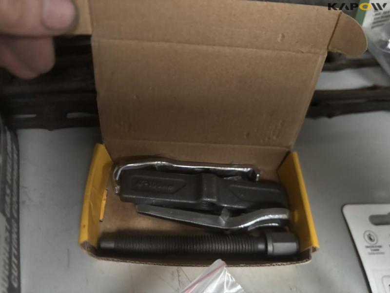 Workshop equipment 18