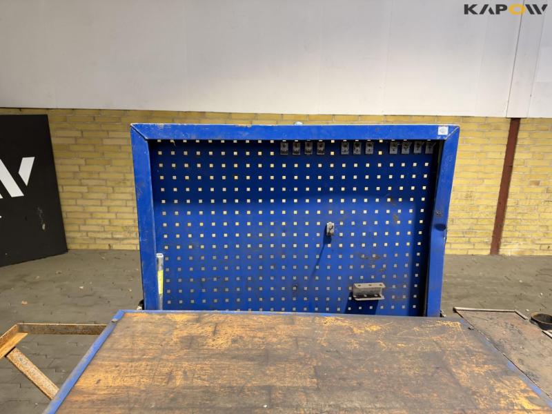 Workshop trolley and table 16