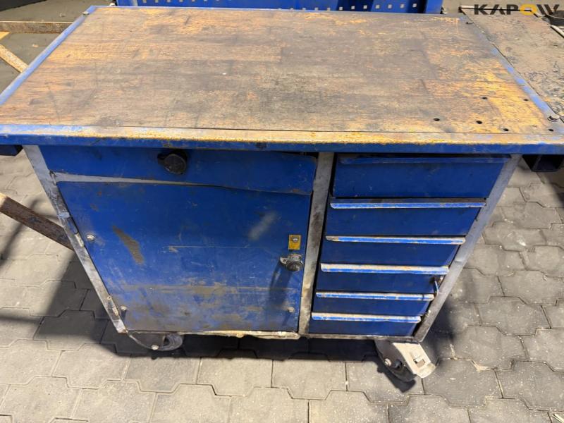 Workshop trolley and table 17
