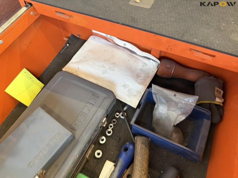 Workshop trolley and board 11