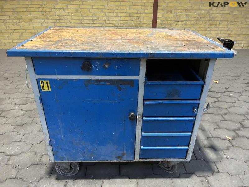 Workshop trolley on wheels 1