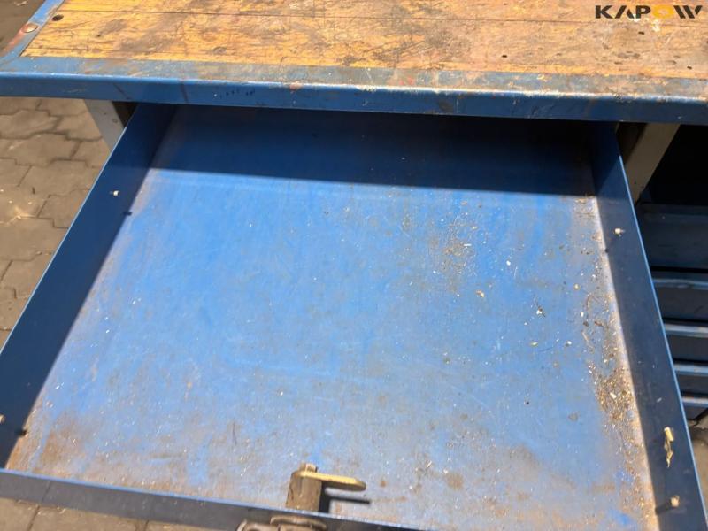 Workshop trolley on wheels 8