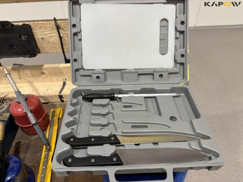 Tool trolley with contents 29