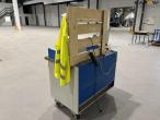Tool trolley with contents 7