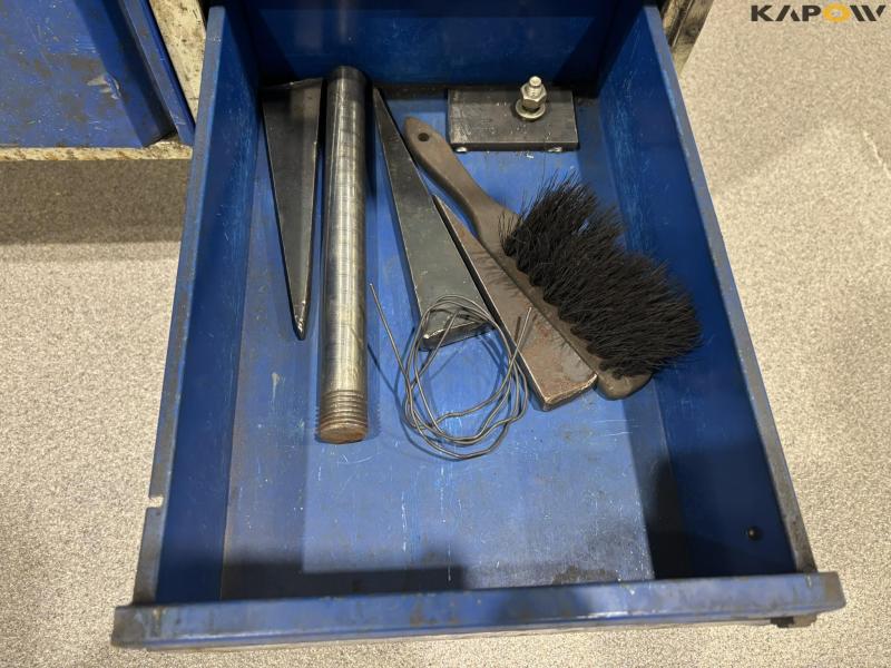 Tool table with steel plate and vice 12