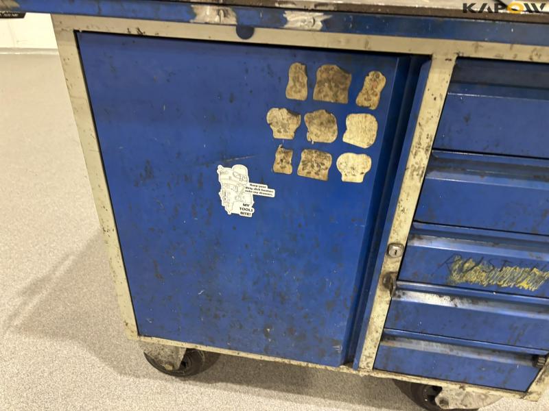 Tool table with steel plate and vice 17